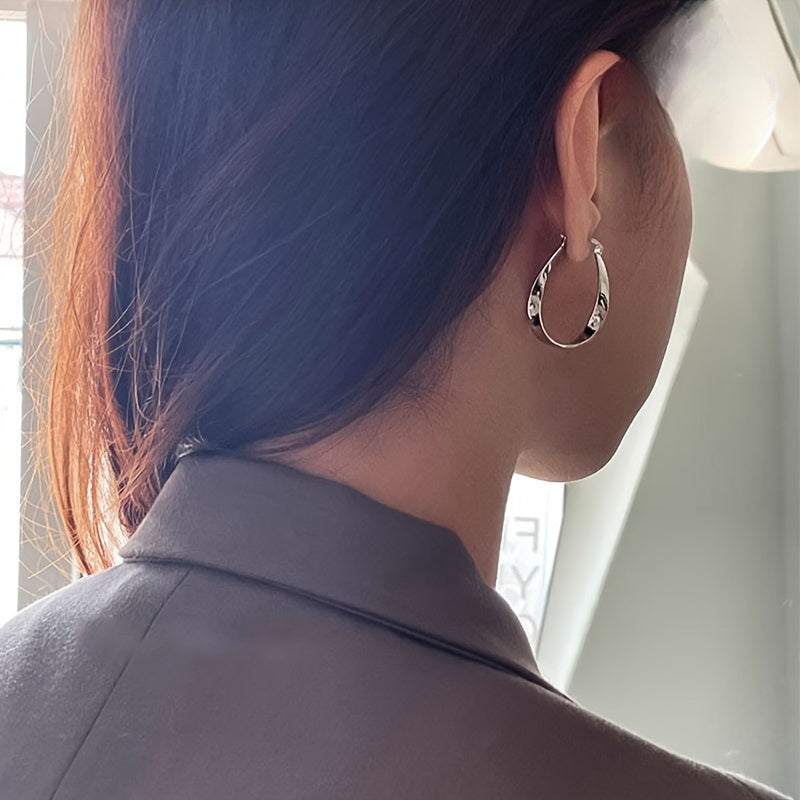 Elegant S925 Sterling Silver Mobius Twisted Design Earrings for Women, Hypoallergenic, Perfect Gift for Girlfriend, Suitable for Daily Wear - 2.9g, Atmospheric, Low Allergy,, Great for Girlfriends, Easter And Mother's Day, Fr