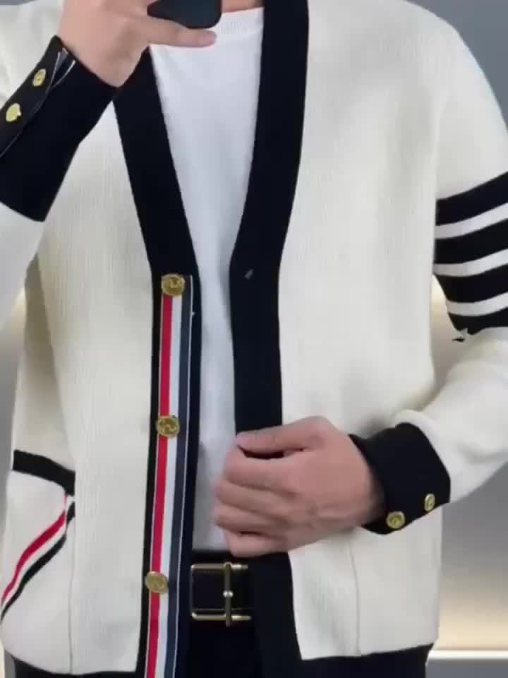 Men's New Stylish Cardigan Sweater. Autumn Patchwork Color, With A Sense Of High Class And Trendy. Loose Fit Knitted Jacket.