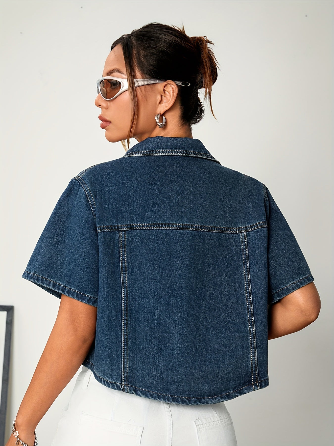 Chic Spring/Summer Women's Denim Jacket - Casual Short Sleeve, Button-Up, Non-Stretch Cotton Blend