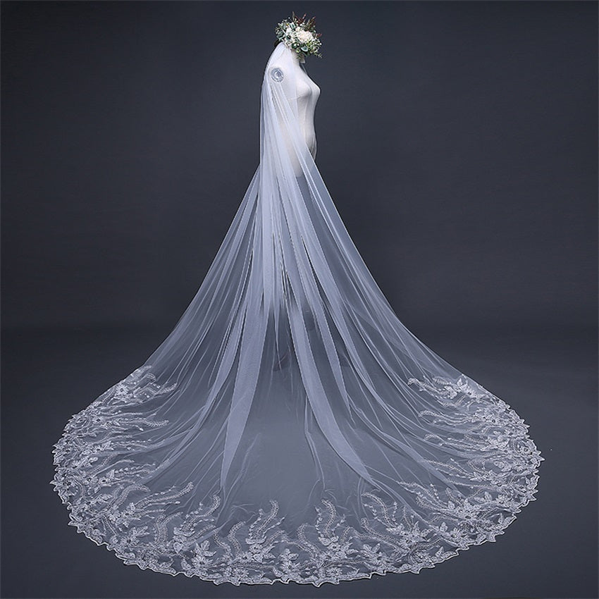 Luxurious 118" Cathedral-Length Wedding Veil with Sequin Lace Edge and Secure Comb - Elegant Sheer Tulle for Bridal Gowns, Perfect for Photography & Special Events