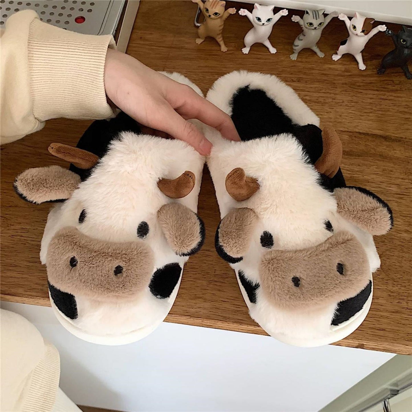 Fuzzy Cute Cow Slippers For Women Winter Warm Cozy Animal Fluffy Kawaii House Slippers Cute Slippers