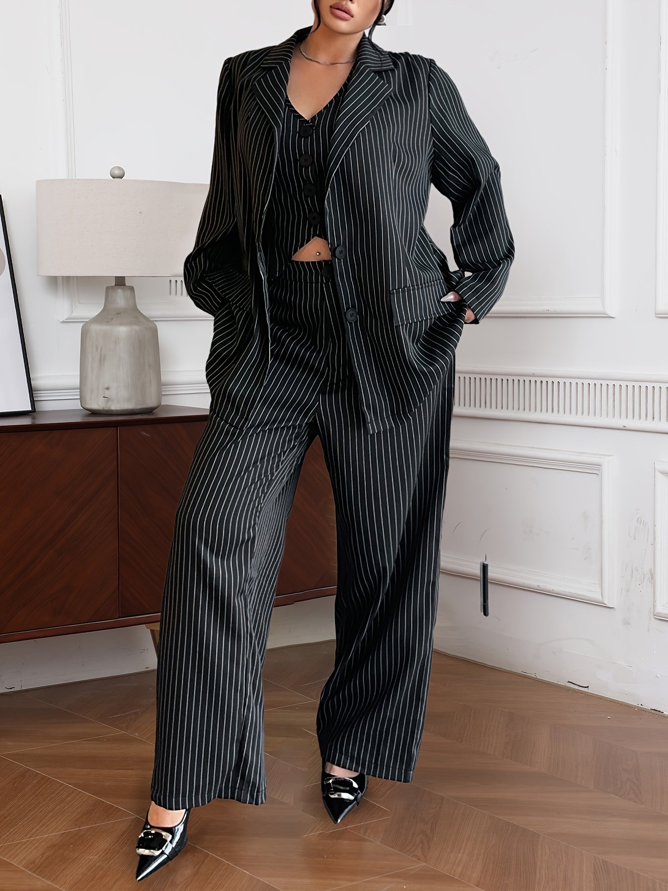 Large Size Women's Striped Long Sleeve Suit Jacket with V-Neck Vest and Trousers, Three-Piece Suit for Commuting and Parties