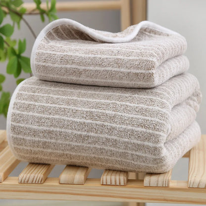 Quick-Drying Towel Coral Fleece Towels Bath Towels Thickened Absorbent for Swimming Pool Sports Fitness Gift Towels