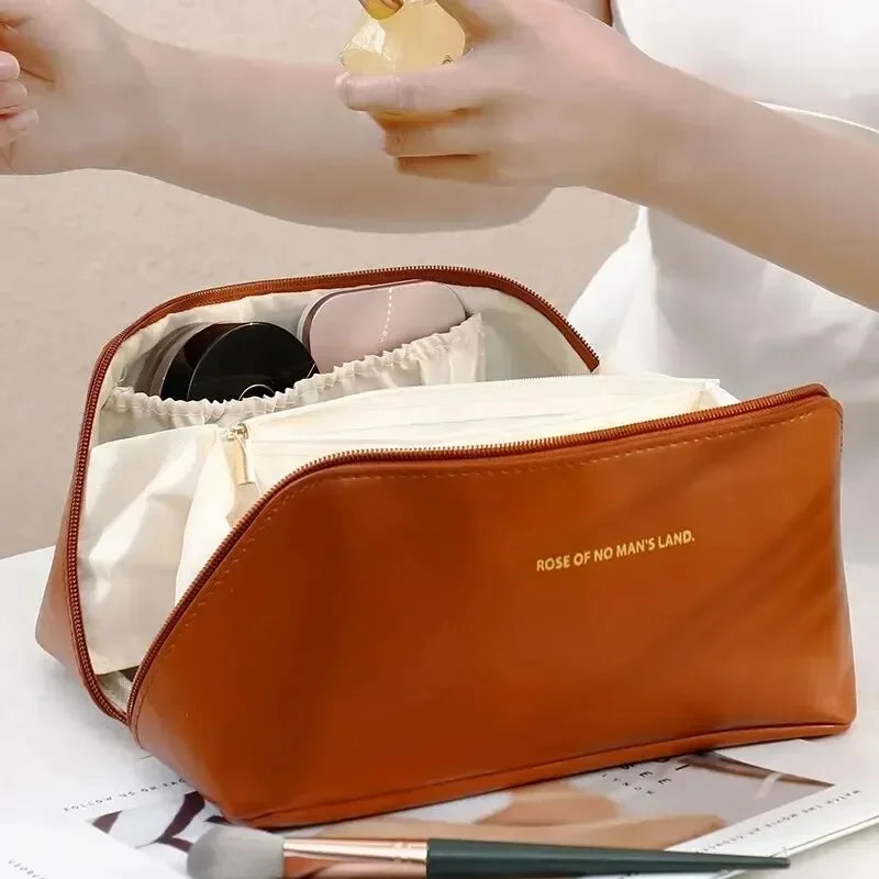 High-end simple and convenient travel essential makeup storage Large capacity lovely light luxury travel makeup bag